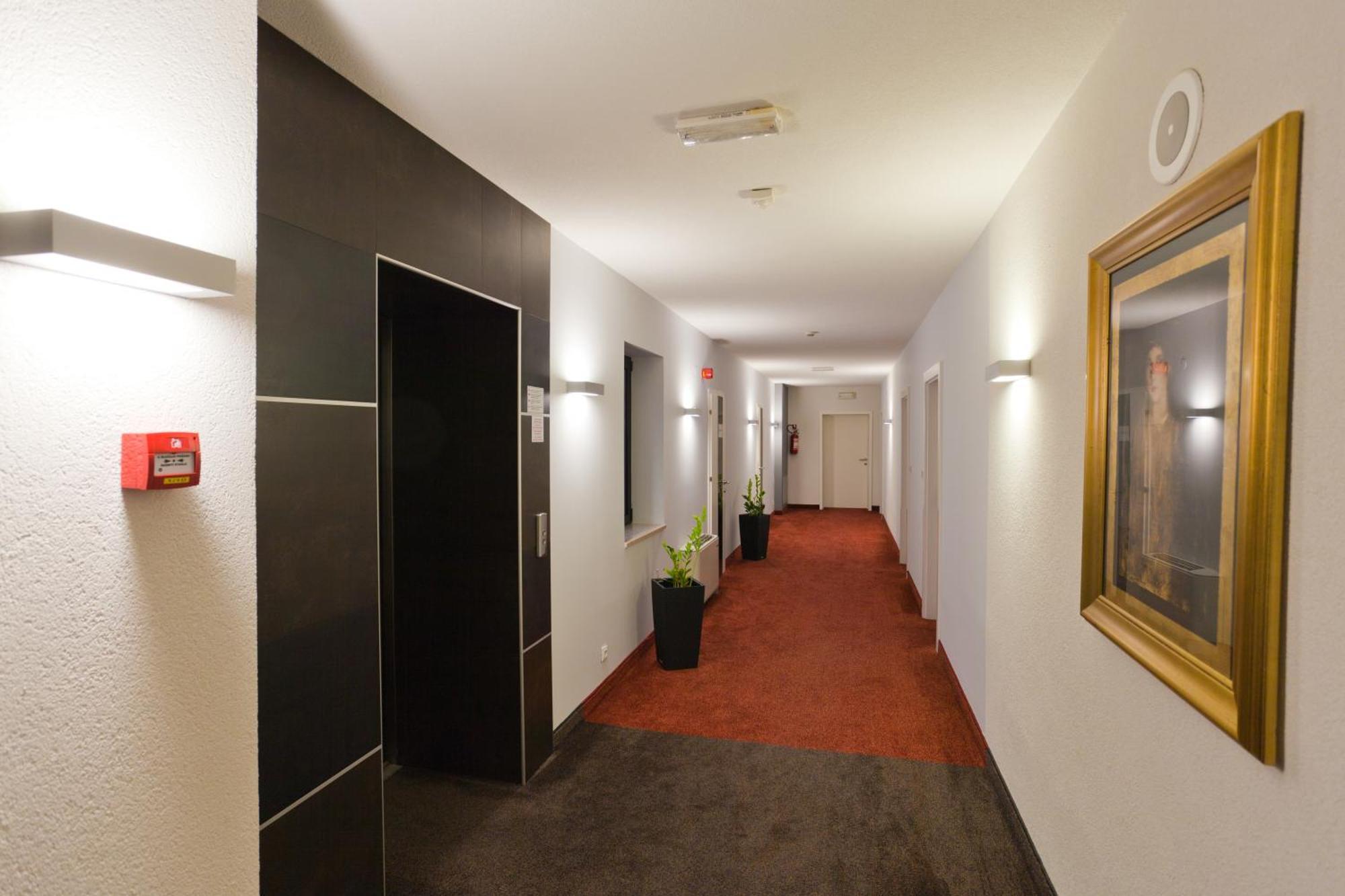 Hotel Marina Krk Town Exterior foto